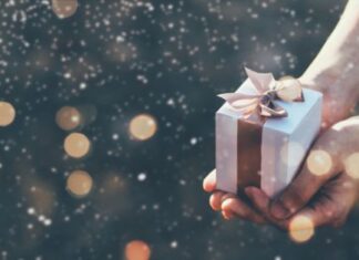 Giving Gifts To Your Staff